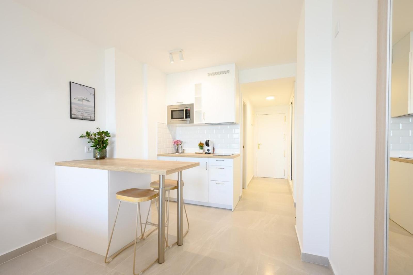 דירות פואנגירולה Stella Maris - Amazing Frontal Sea Views With Pool & Terrace By 10Tosea מראה חיצוני תמונה