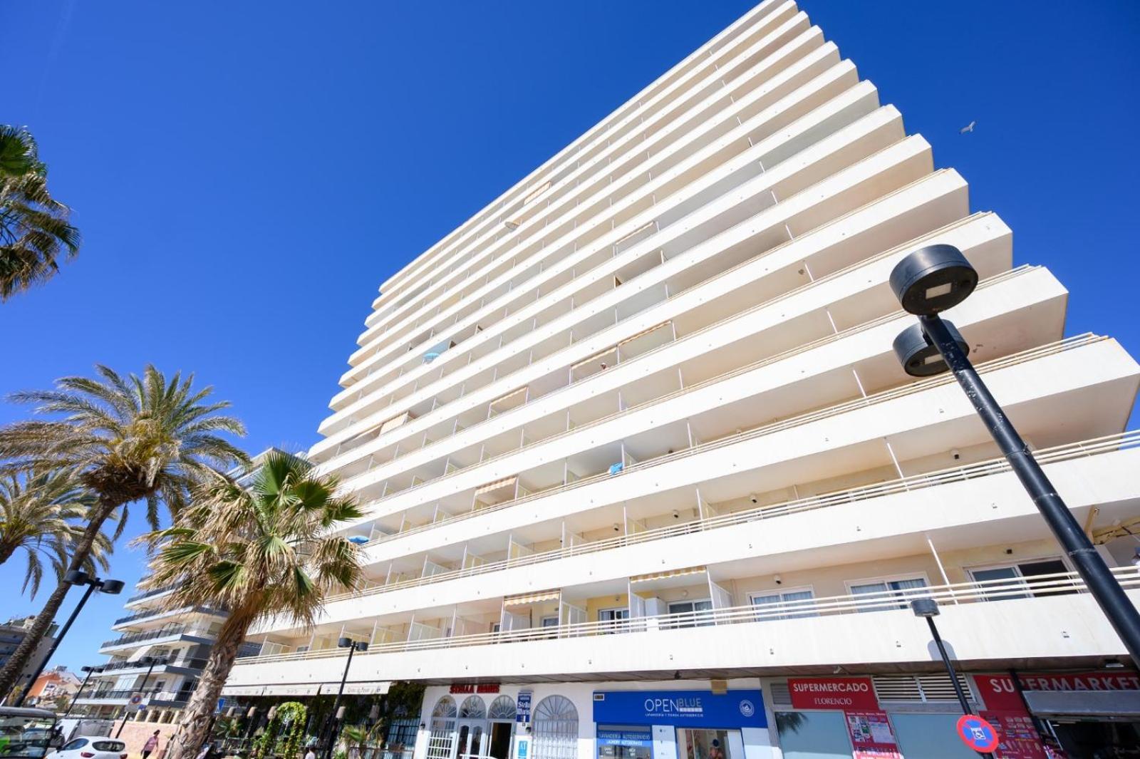דירות פואנגירולה Stella Maris - Amazing Frontal Sea Views With Pool & Terrace By 10Tosea מראה חיצוני תמונה
