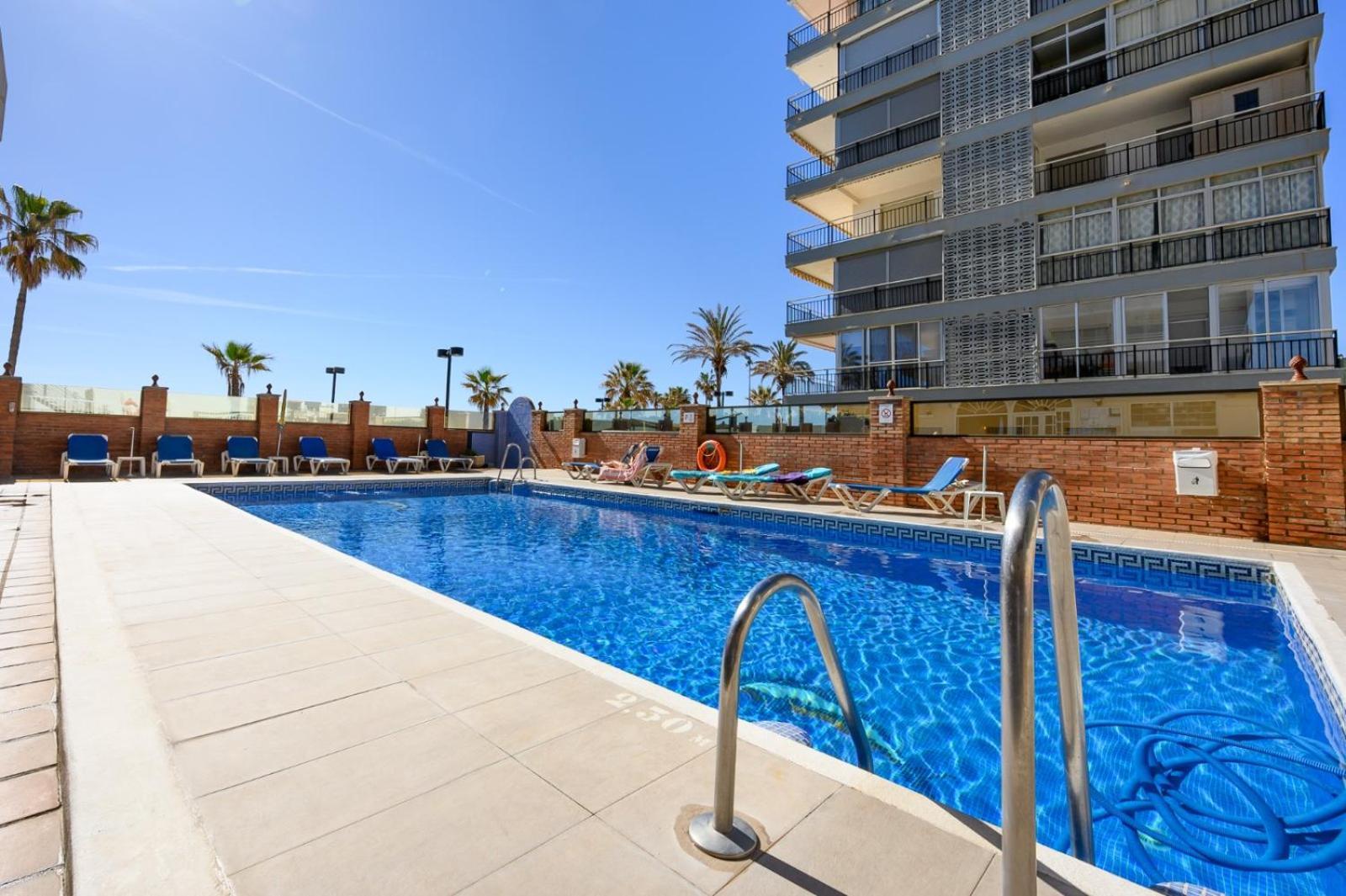 דירות פואנגירולה Stella Maris - Amazing Frontal Sea Views With Pool & Terrace By 10Tosea מראה חיצוני תמונה